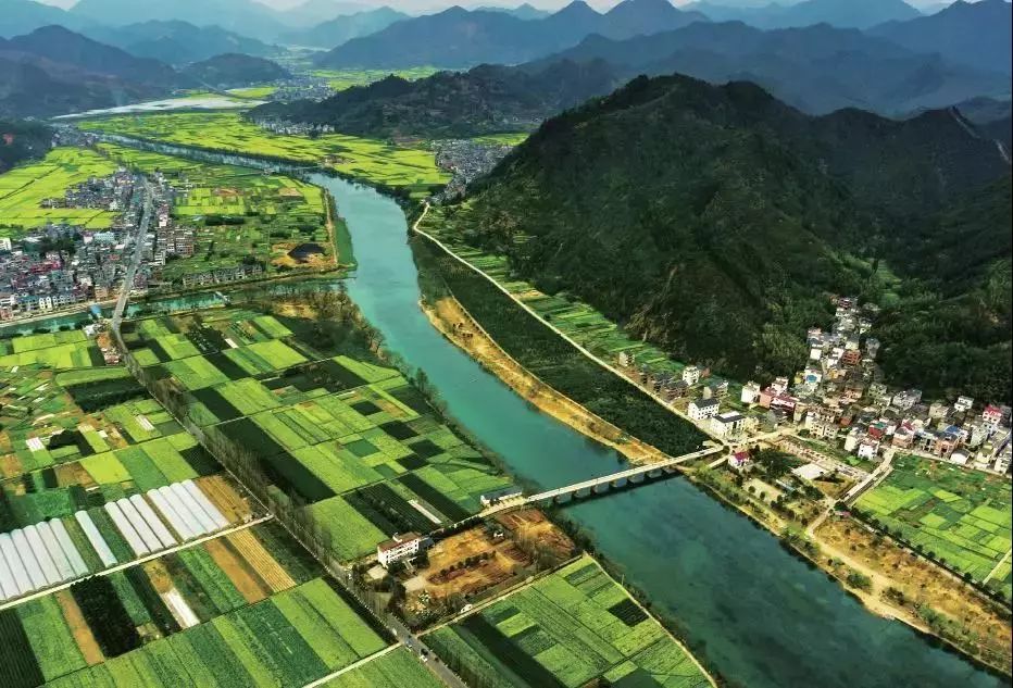 1542936725418871.jpg 1542936725418871.jpg